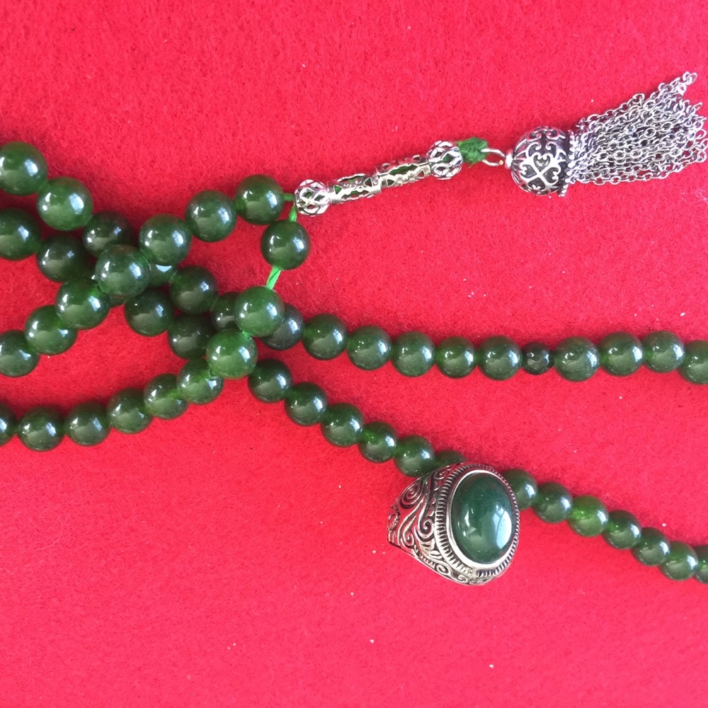 Jade stone  bead with silver ring